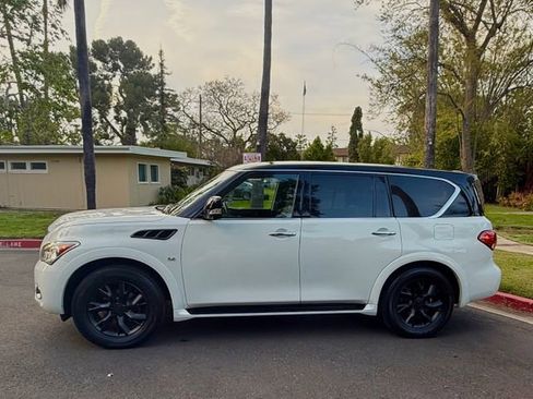 Used 2014 INFINITI QX80 4WD w/ Theater Package image 6