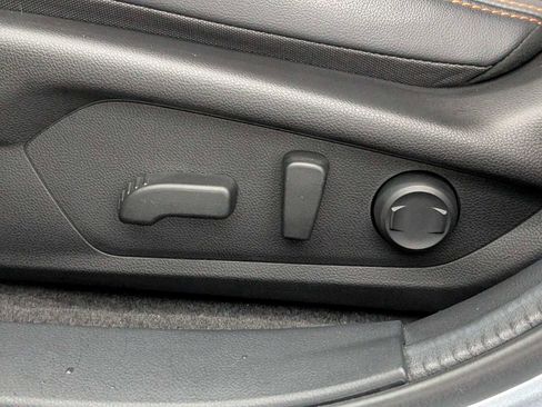 Used 2024 Subaru Crosstrek 2.5i Limited w/ Crosstrek Mirror Package image 18