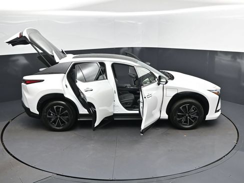New 2026 Lexus RZ 350e 2WD image 44