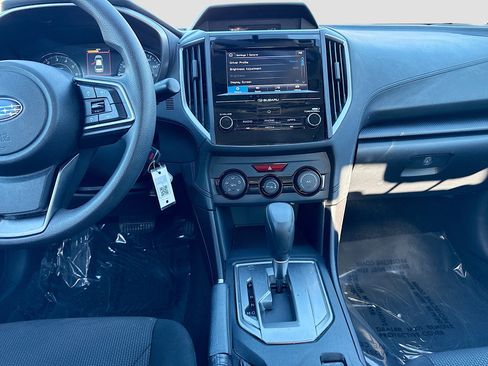 Used 2018 Subaru Impreza 2.0i Premium image 18