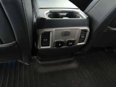 Certified 2022 Ford F250 Lariat w/ Lariat Ultimate Package image 22