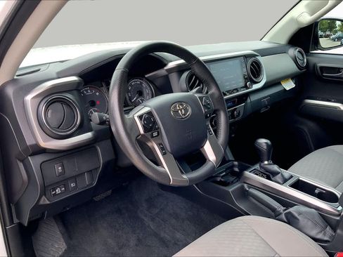 Used 2023 Toyota Tacoma SR5 RWD image 17
