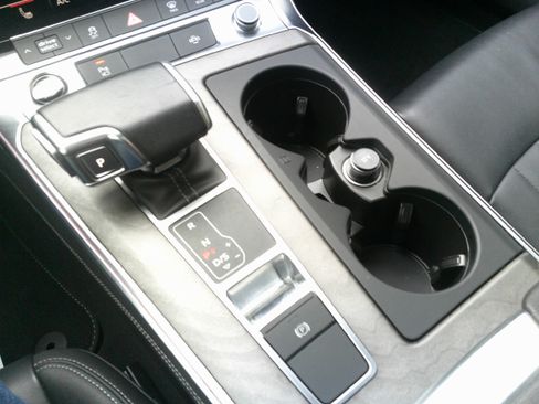 Used 2024 Audi A6 Premium Plus image 29