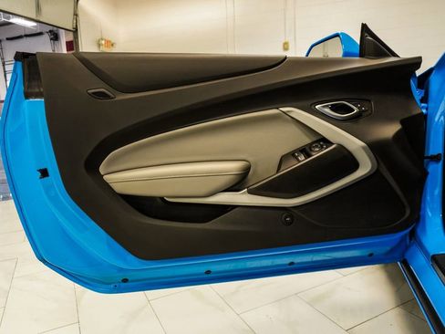 Used 2022 Chevrolet Camaro SS image 17