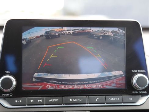 Used 2021 Nissan Altima 2.5 SV w/ SV Premium Package image 17