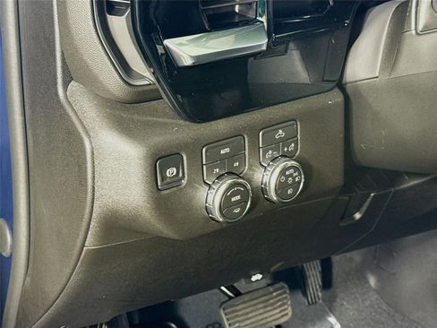 New 2026 GMC Sierra 1500 Elevation w/ Preferred Package AWD/4WD image 4