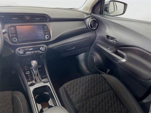 Used 2022 Nissan Kicks SV image 22
