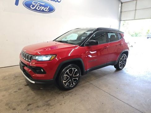 Used 2024 Jeep Compass Limited image 25