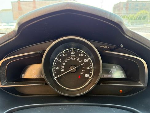 Used 2018 MAZDA MAZDA3 Sport FWD image 13