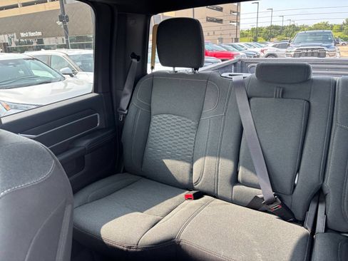 Used 2025 RAM 2500 Big Horn AWD/4WD image 39