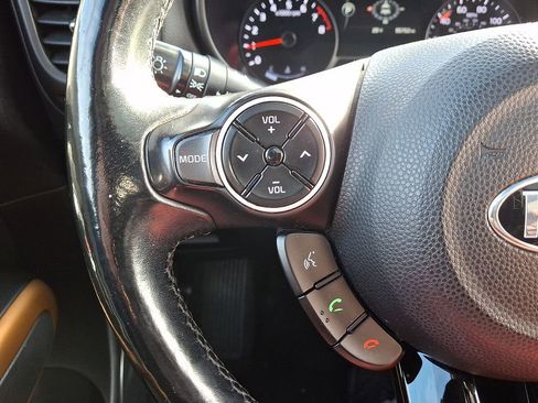 Used 2015 Kia Soul ! w/ Sun & Sound Package image 16