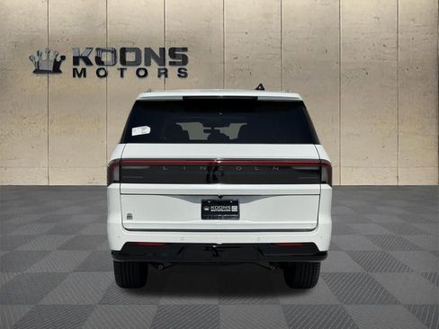 New 2026 Lincoln Navigator L Reserve AWD/4WD image 4