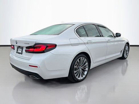 Used 2023 BMW 530i w/ Premium Package image 3