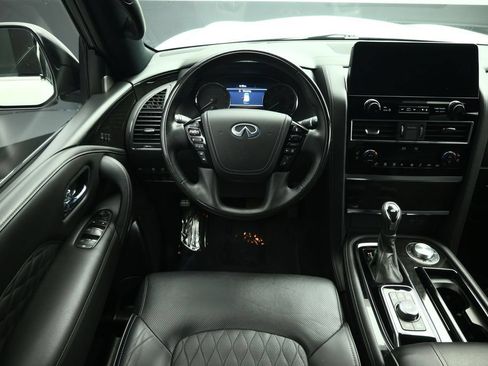 Used 2024 INFINITI QX80 Sensory AWD/4WD image 5