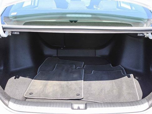 Used 2025 Honda Accord SE image 27