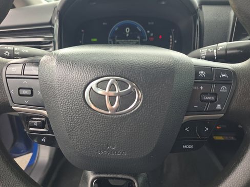 Certified 2025 Toyota Camry LE FWD image 25