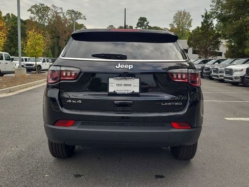 New 2026 Jeep Compass Limited image 18