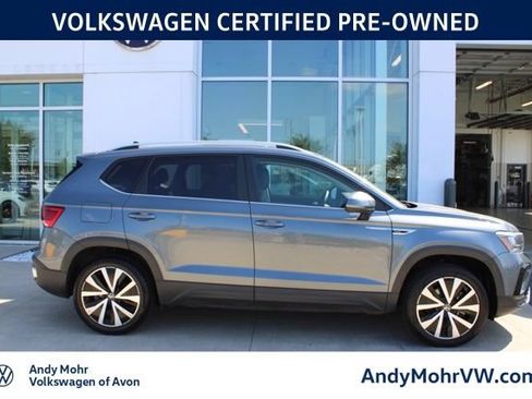 Used 2023 Volkswagen Taos SE FWD image 5