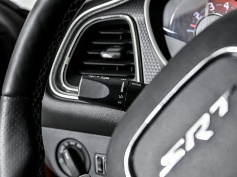 Used 2015 Dodge Challenger SRT Hellcat image 26