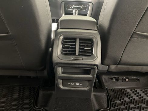 New 2026 Volkswagen Taos SEL image 20