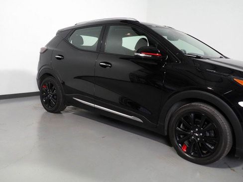 Used 2023 Chevrolet Bolt EUV Premier w/ Sun & Sound Package image 43