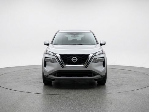 Used 2025 Nissan Rogue SV AWD/4WD image 2