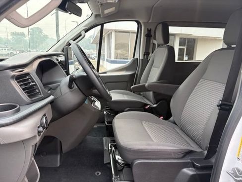 Used 2024 Ford Transit 350 XLT RWD image 4