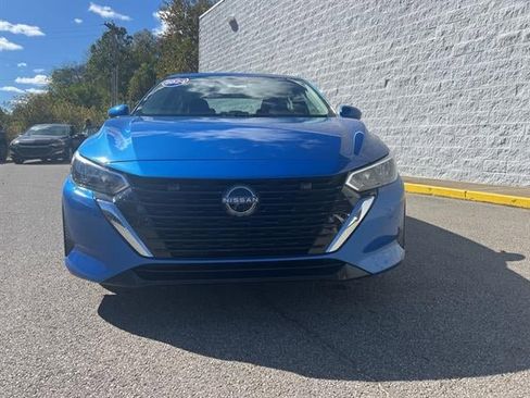 Used 2024 Nissan Sentra SV FWD image 4