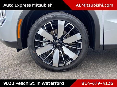 New 2026 Mitsubishi Outlander SEL AWD/4WD image 8