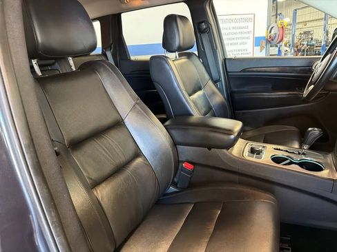 Used 2013 Jeep Grand Cherokee Laredo AWD/4WD image 27