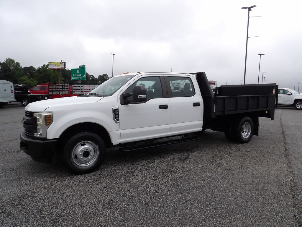 Used 2018 Ford F350 XL w/ Power Equipment Group RWD image 3