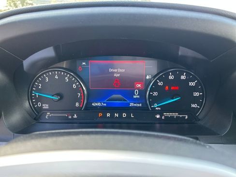 Used 2023 Ford Explorer XLT w/ Equipment Group 202A image 17