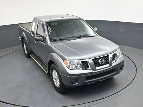 Used 2018 Nissan Frontier SV RWD image 20