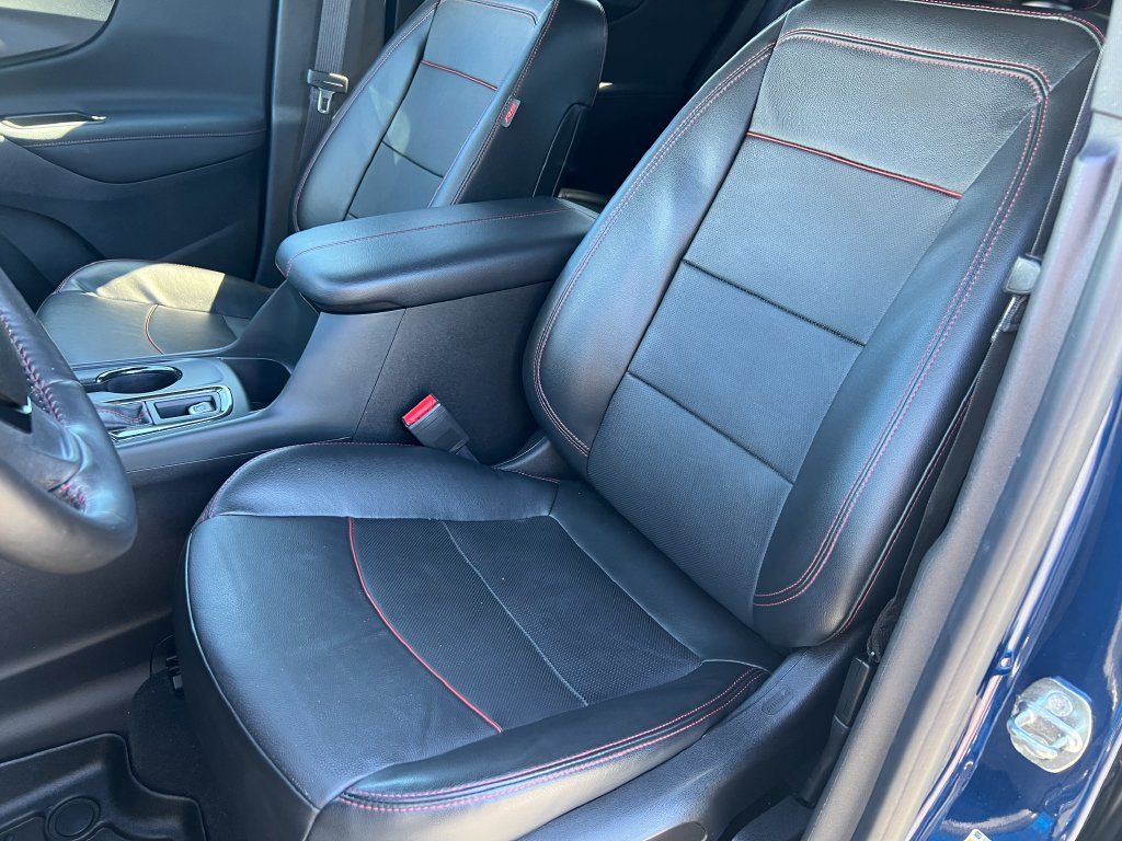 Used 2022 Chevrolet Equinox RS w/ RS Leather Package AWD/4WD image 11