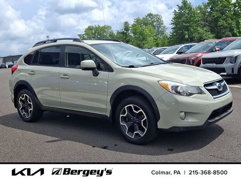 Used 2013 Subaru Crosstrek 2.0i Premium w/ Popular Pkg 1 AWD/4WD image 3