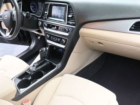 Used 2018 Hyundai Sonata SEL image 27