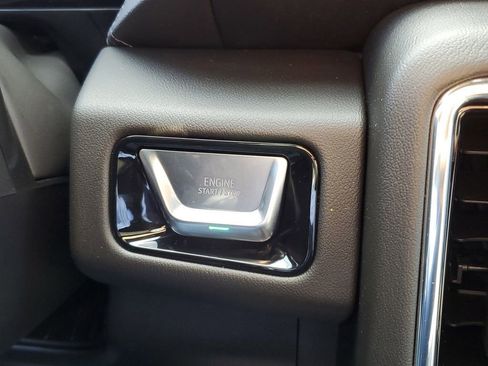 New 2026 GMC Yukon XL Denali w/ Denali Reserve Package image 31