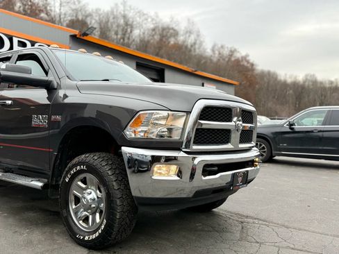 Used 2014 RAM 2500 SLT image 28