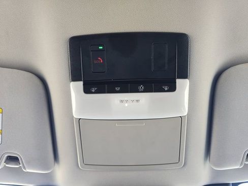 Used 2024 Nissan Pathfinder SL image 7