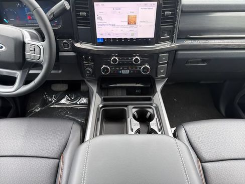 New 2026 Ford F250 Lariat w/ Black Appearance Package AWD/4WD image 19