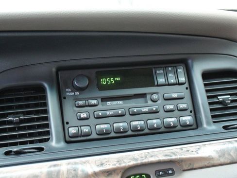 Used 1999 Ford Crown Victoria LX RWD image 53