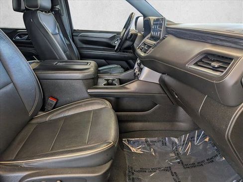 Certified 2021 GMC Yukon SLT w/ SLT Luxury Plus Package AWD/4WD image 26
