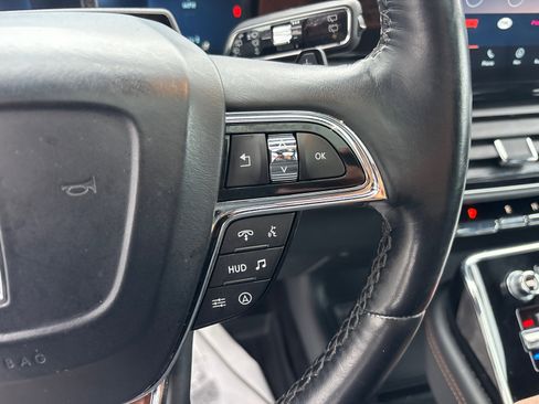 Certified 2023 Lincoln Navigator L Black Label AWD/4WD image 18