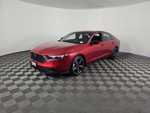 Used 2024 Honda Accord Sport image 8