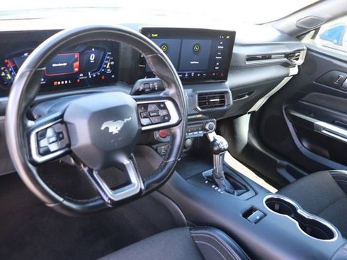 Used 2024 Ford Mustang Convertible image 15