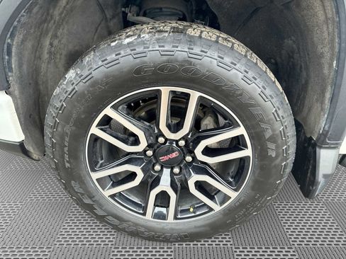 Certified 2024 GMC Sierra 1500 AT4 w/ Technology Package image 33