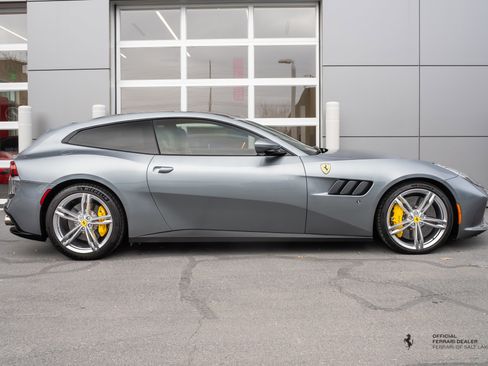 Certified 2020 Ferrari GTC4Lusso image 12