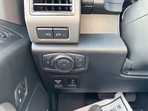 Used 2019 Ford F150 Raptor w/ Equipment Group 802A Luxury image 18