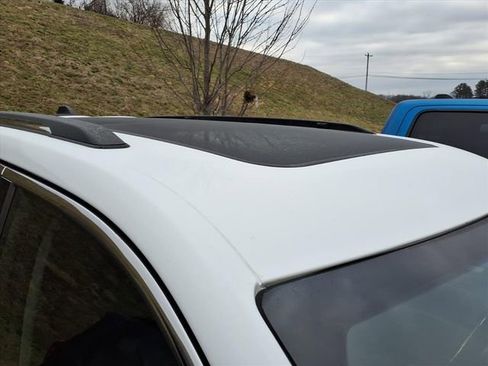 Used 2022 Jeep Grand Cherokee Limited 4xe w/ Luxury Tech Group II image 6