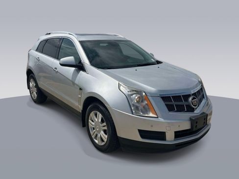 Used 2011 Cadillac SRX Luxury FWD image 2